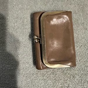HOBO kiss lock wallet